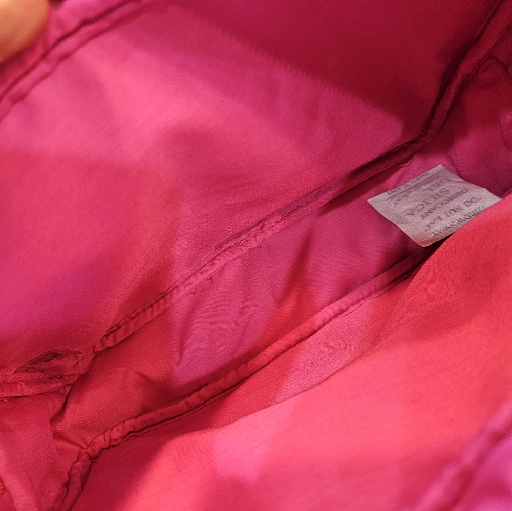 New in box Prada candy satin beauty bag - Picture 2 of 4